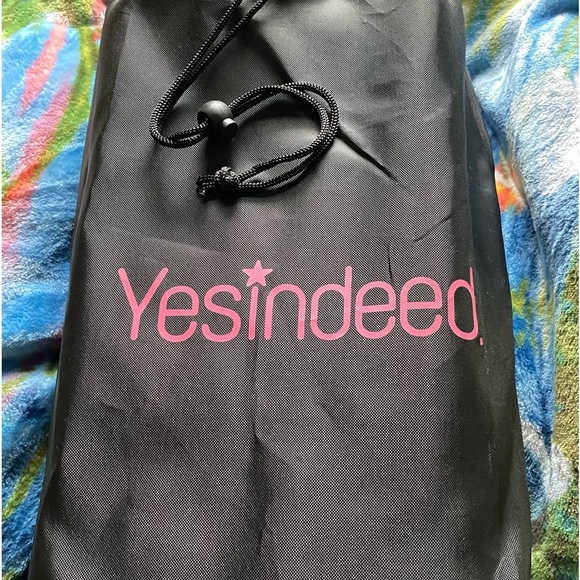 Brand new smoke and pet free home - Picture 1 of 4